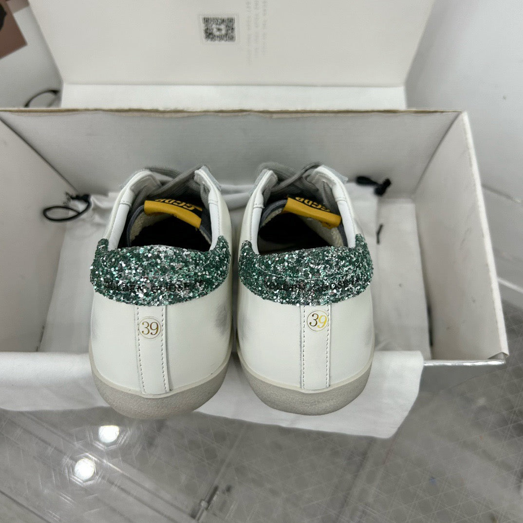 Golden Goose Super-Star