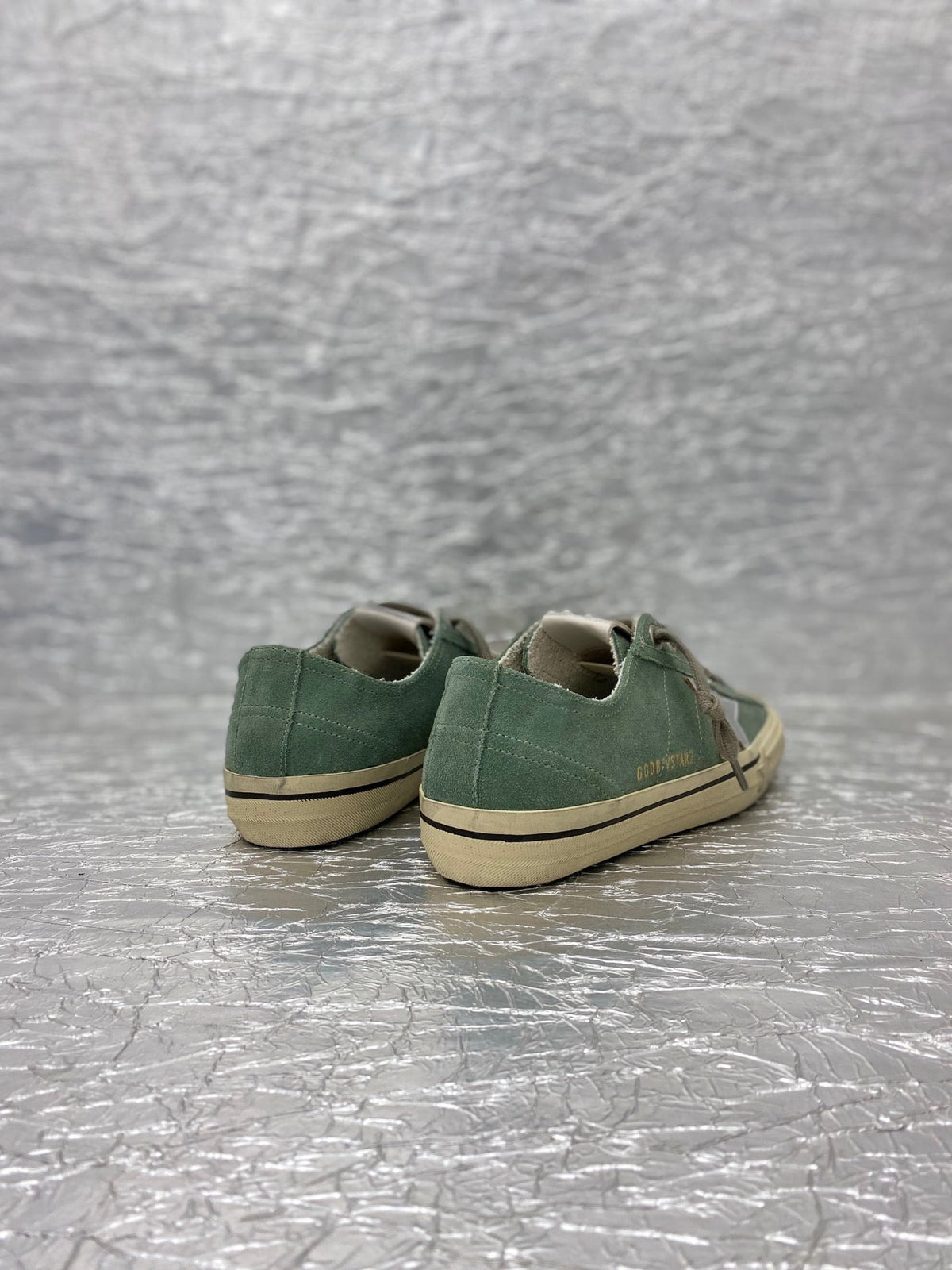 Golden Goose V-Star2