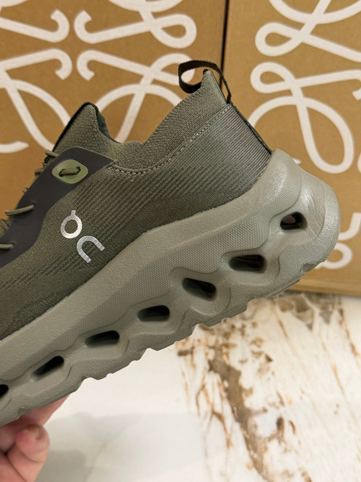 LOEWE x On