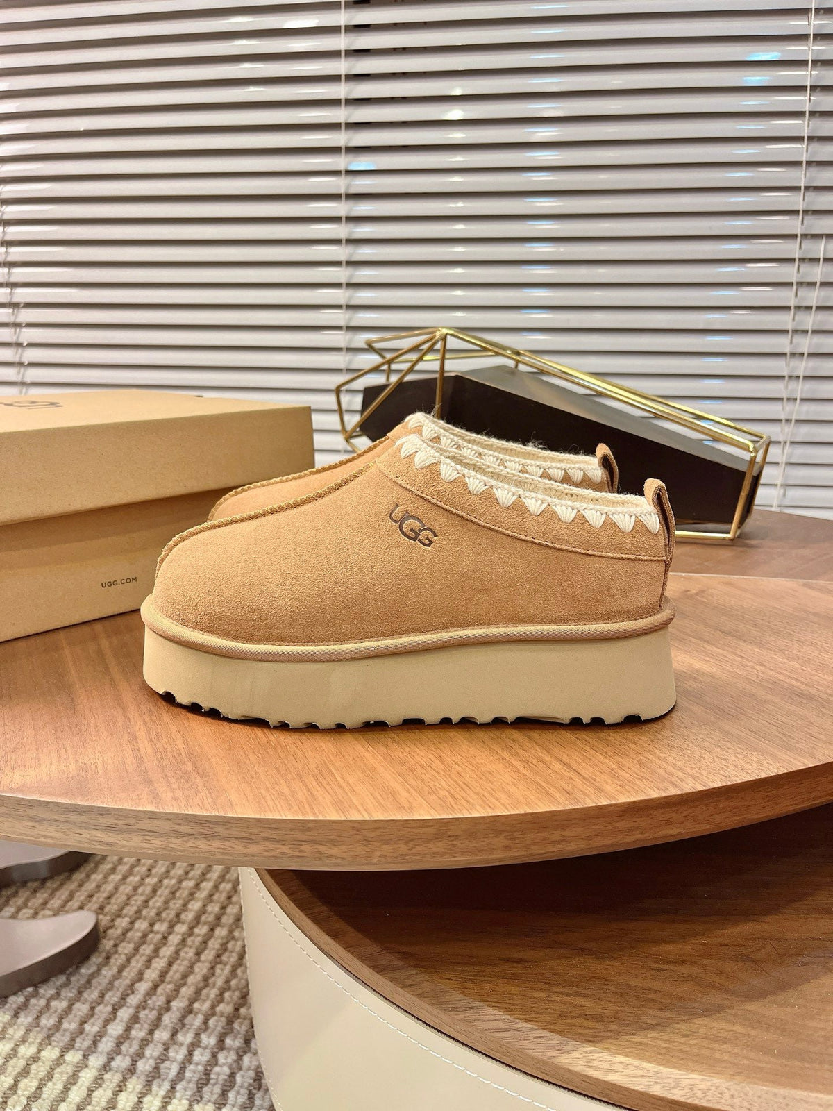 UGG TAZZ II