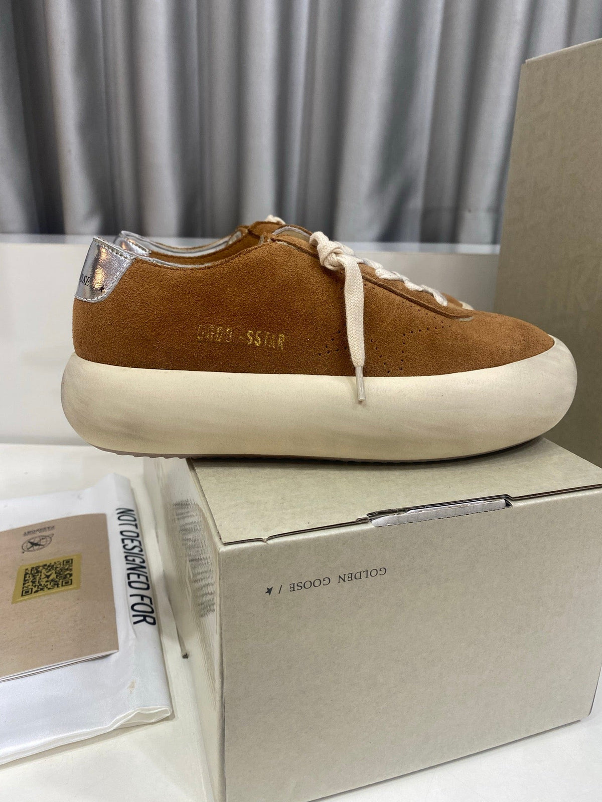 Golden Goose Super-Star