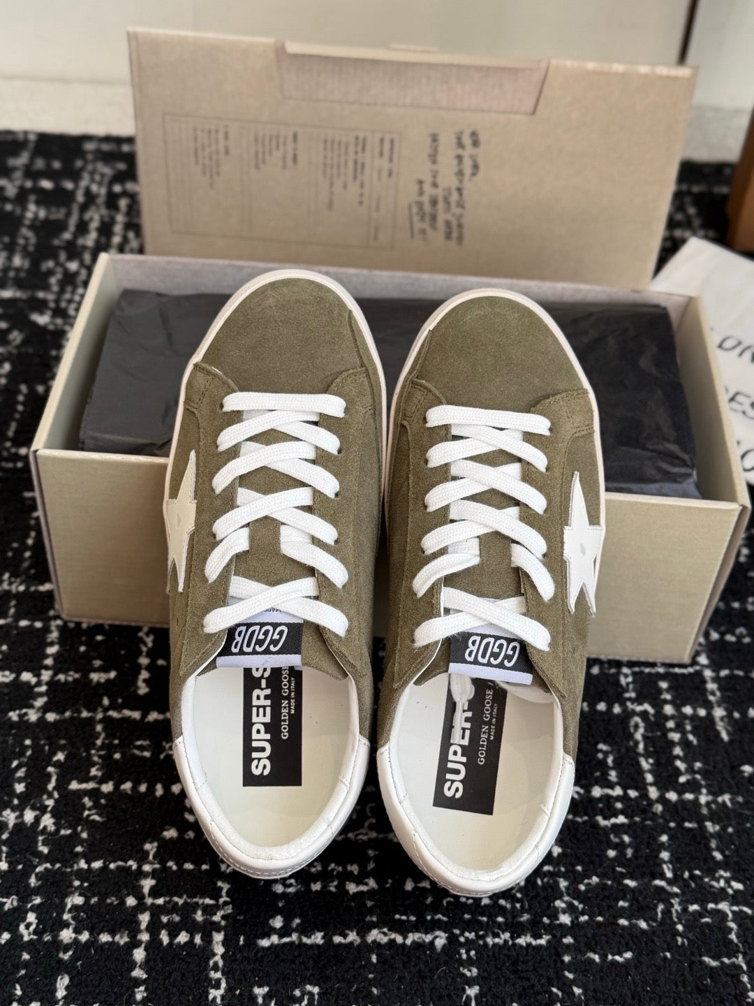 Golden Goose Superstar