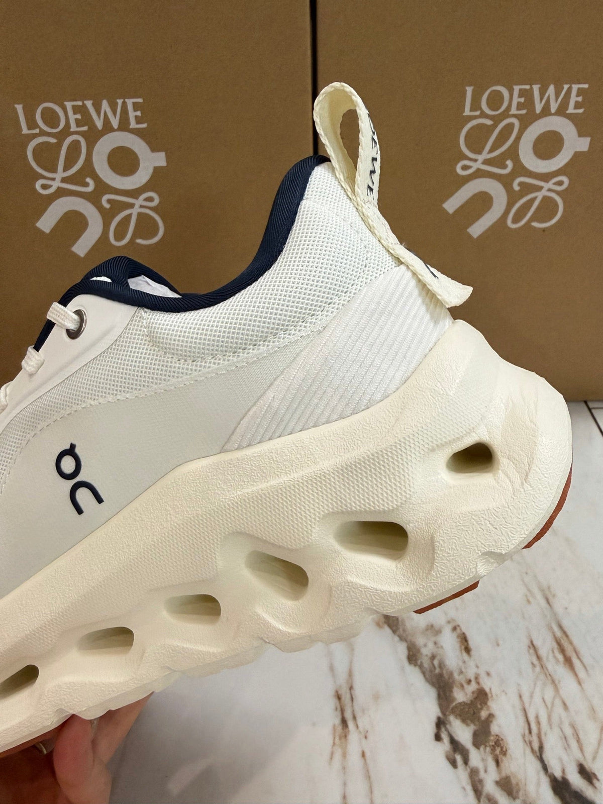 LOEWE x On
