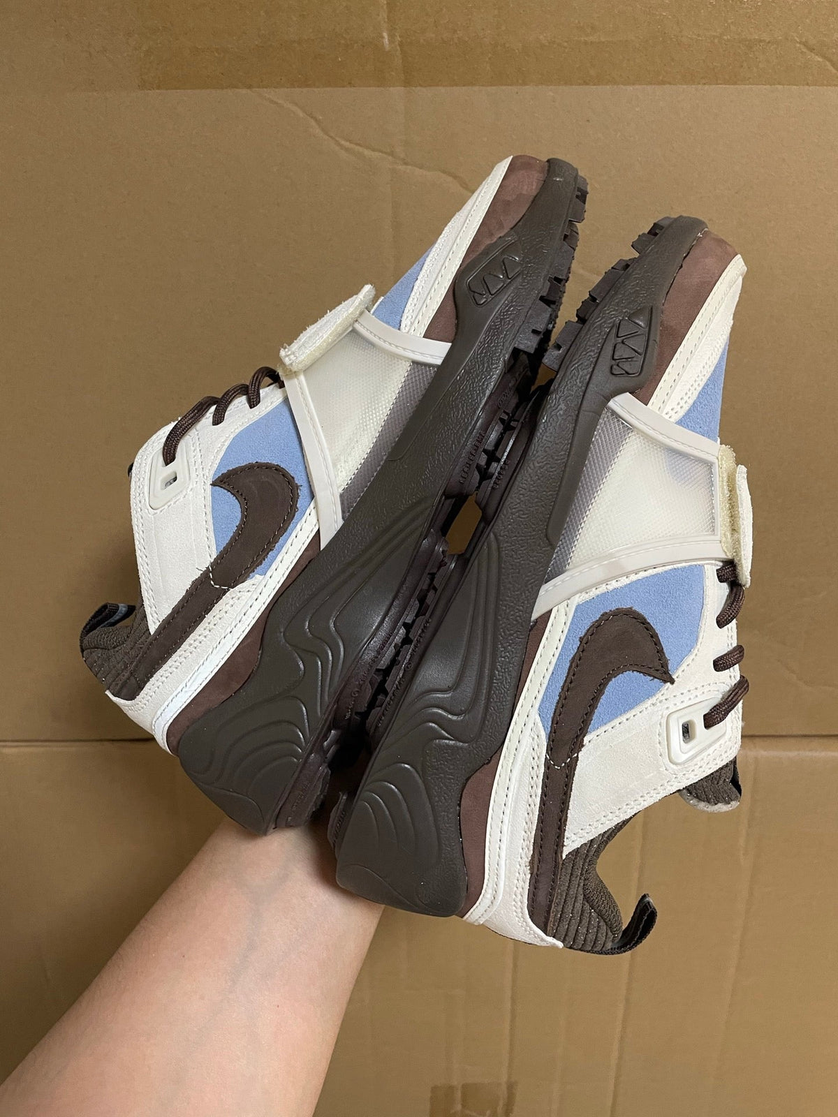 Travis Scott x Nike ZOOM Field JAXX