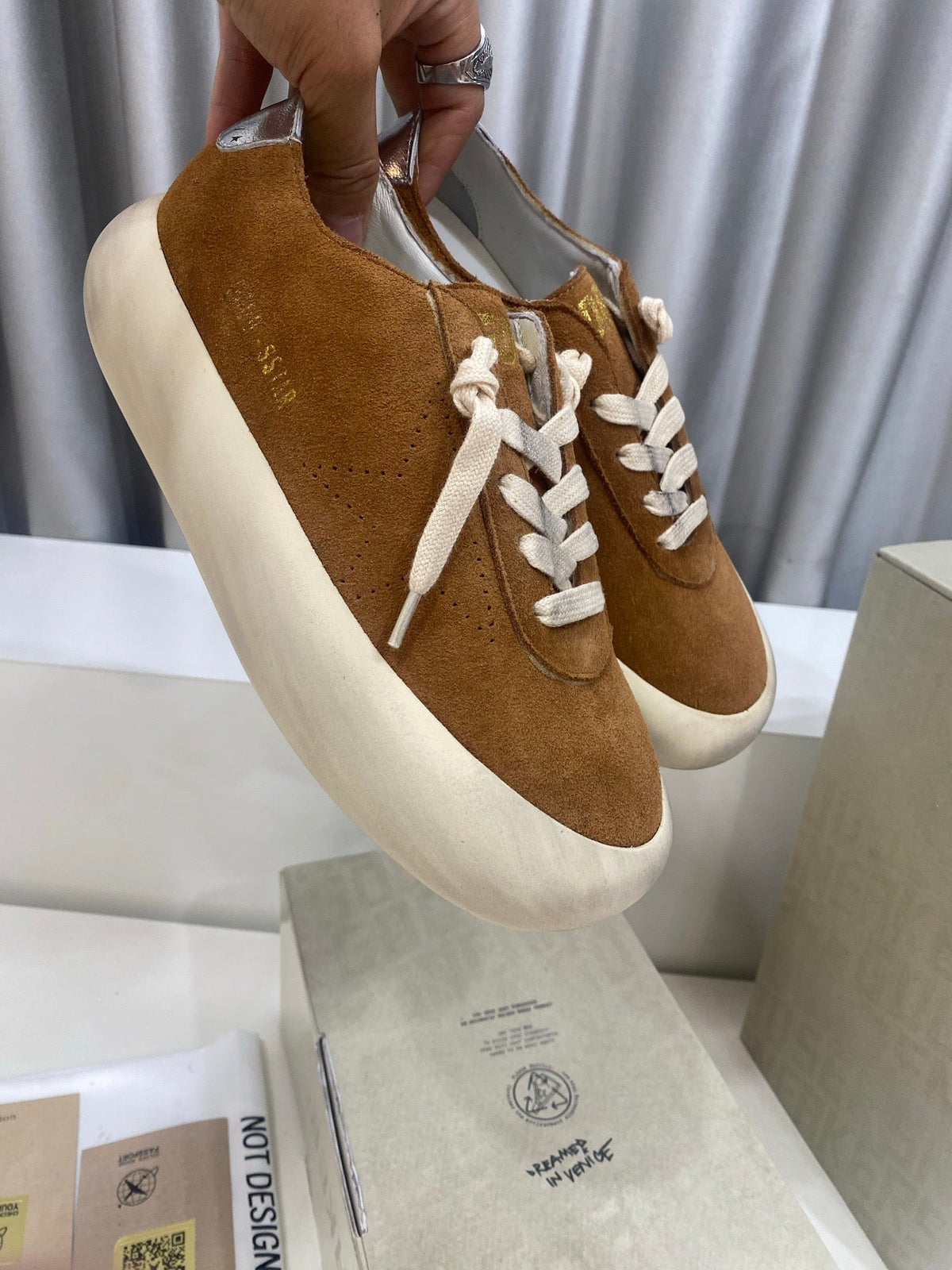 Golden Goose Super-Star