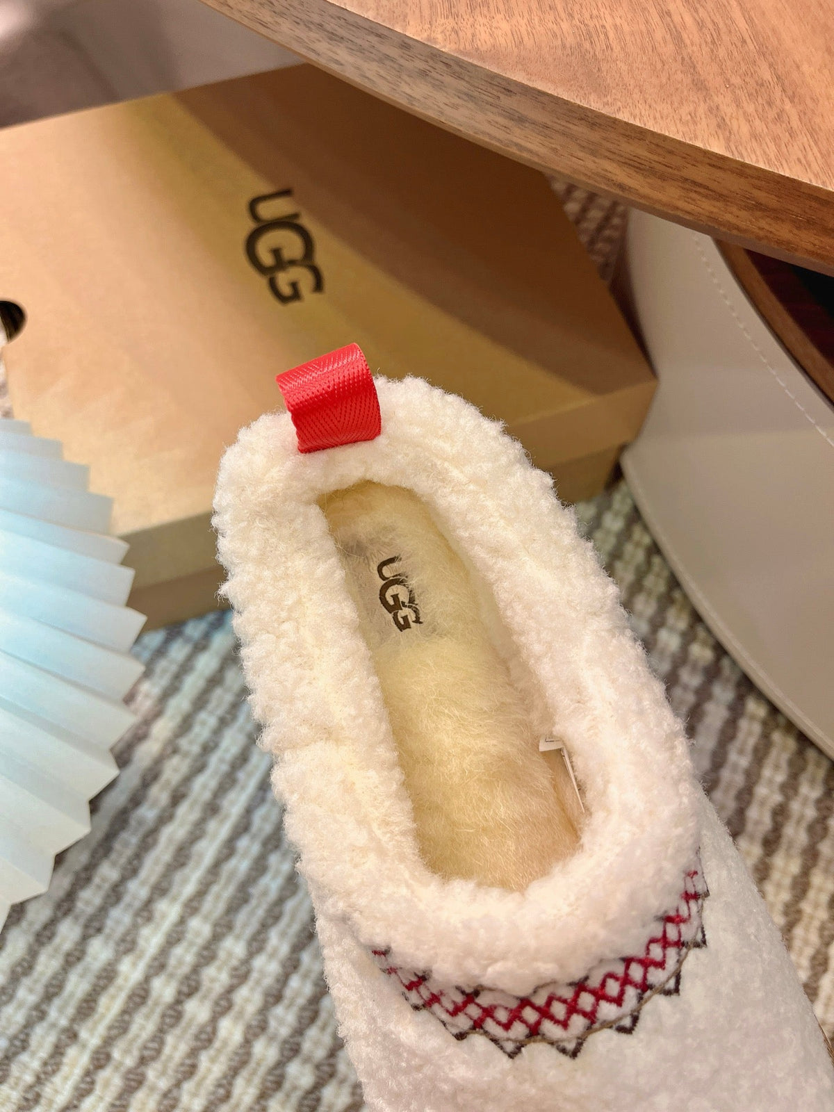 UGG Tazz Braid Natural