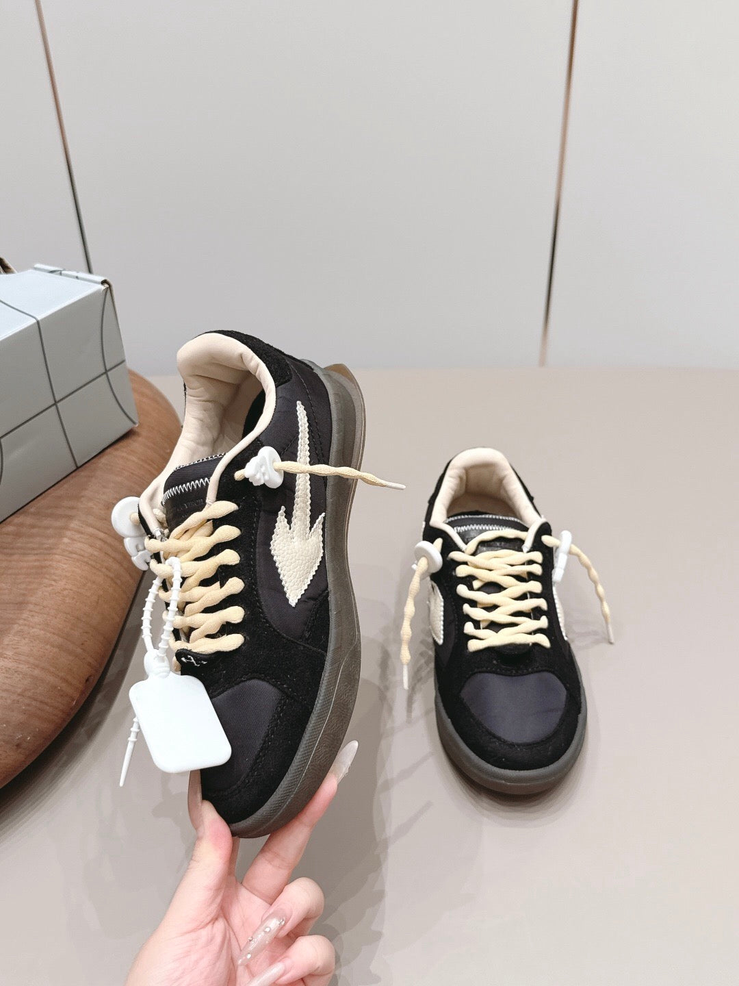 Off-White