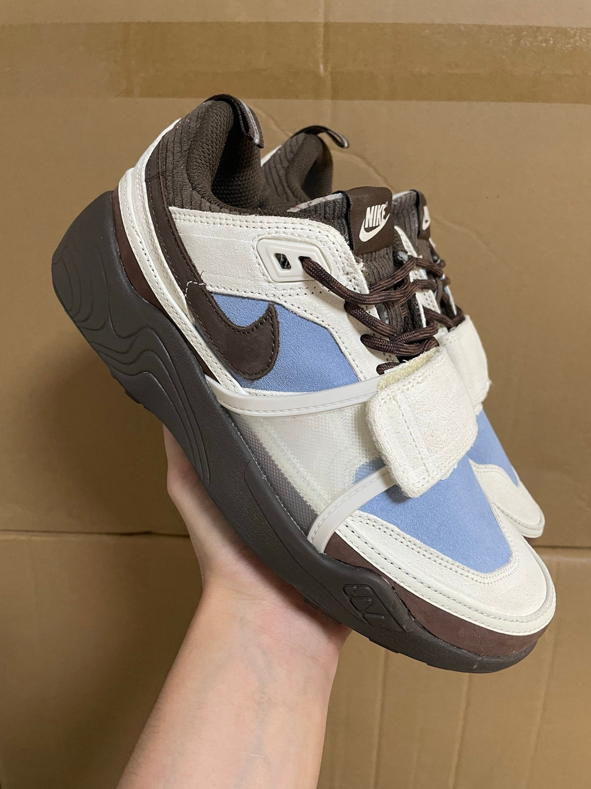 Travis Scott x Nike ZOOM Field JAXX