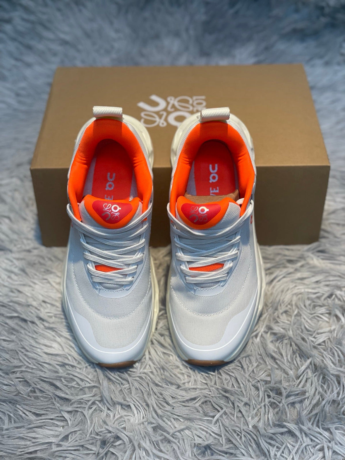 LOEWE x On