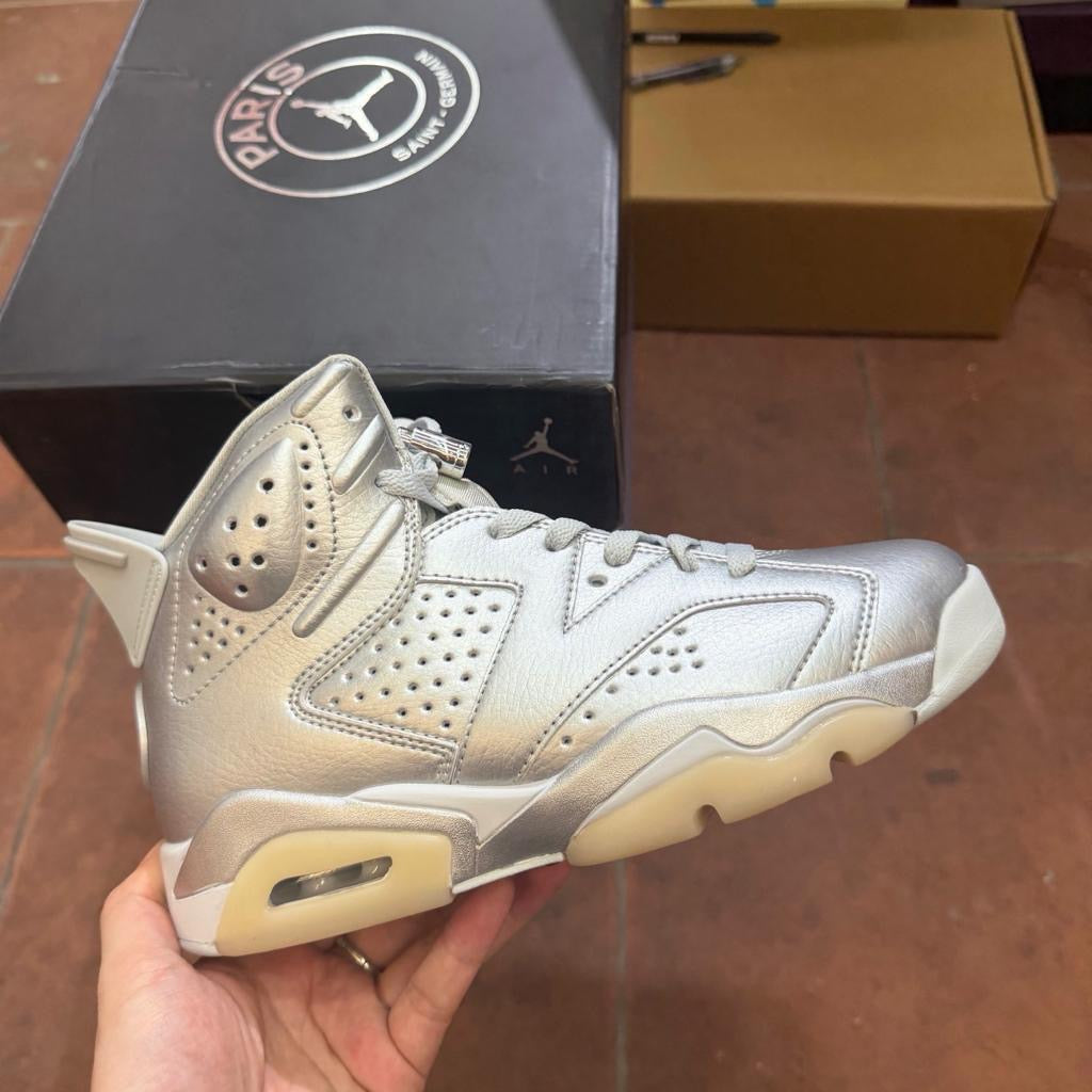 Nike Air Jordan 6 Retro