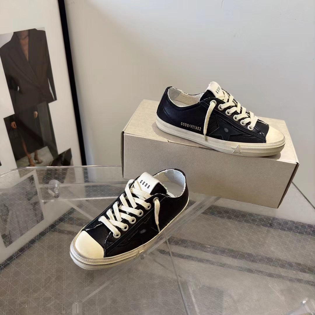 Golden Goose V-Star 2