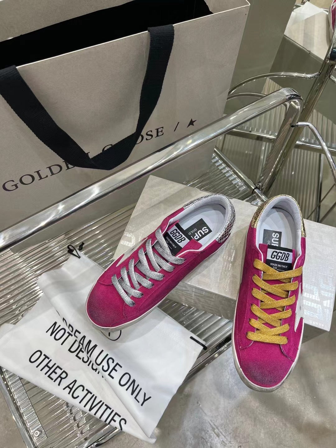 Golden Goose Super-Star