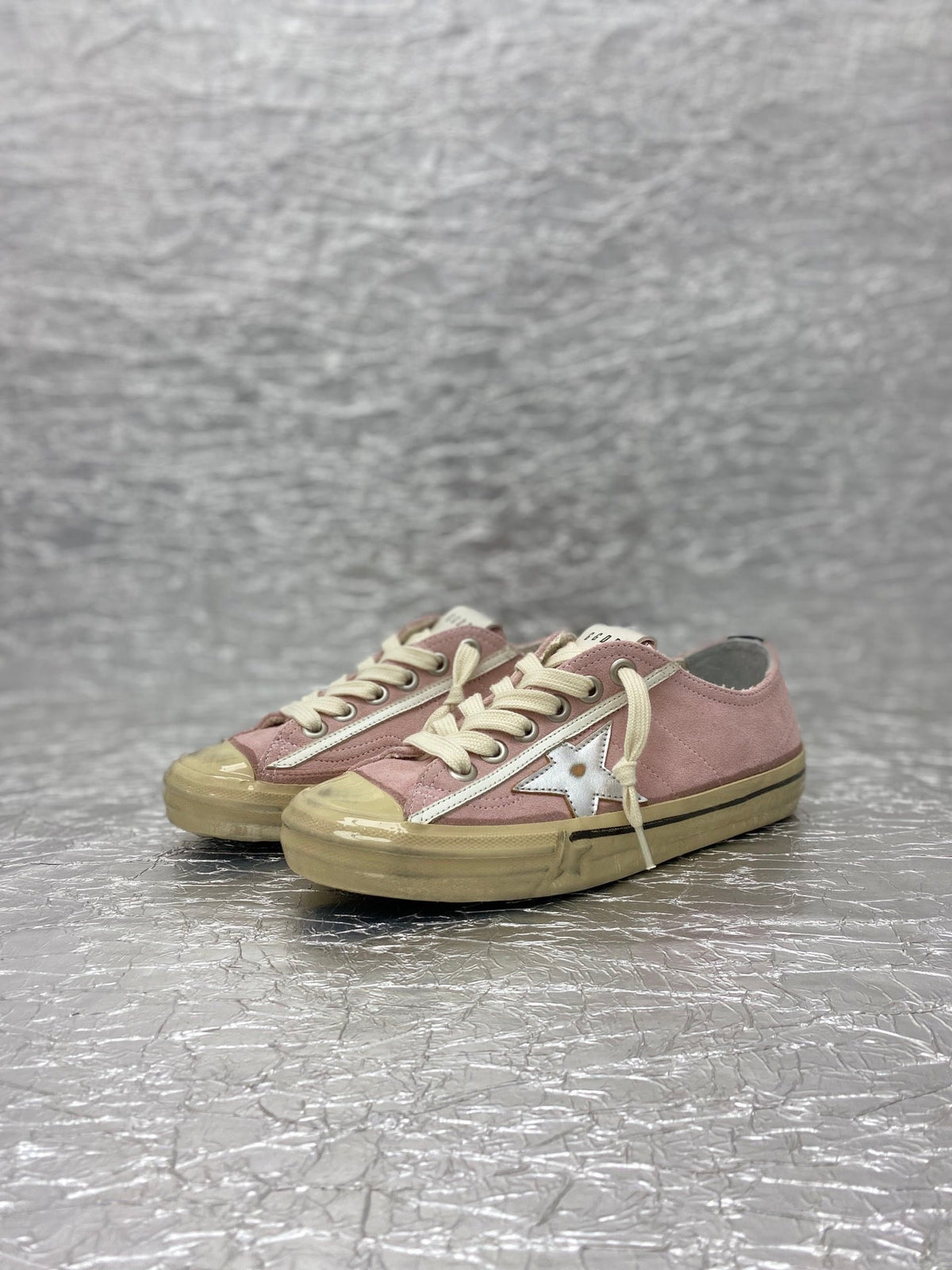 Golden Goose V-Star 2