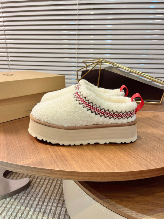 UGG Tazz Braid Natural