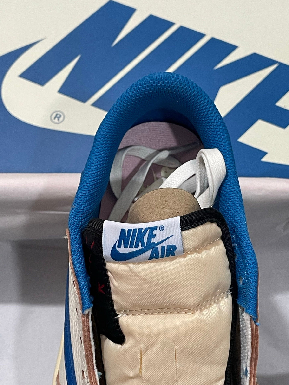 Zapatillas Nike Jordan x Travis Scott