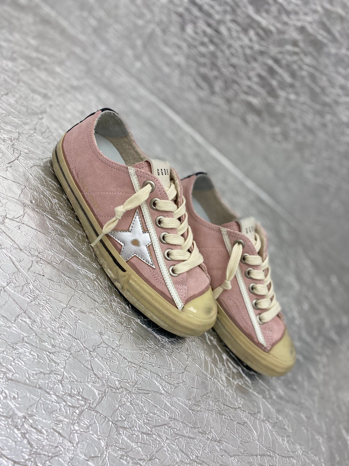 Golden Goose V-Star 2