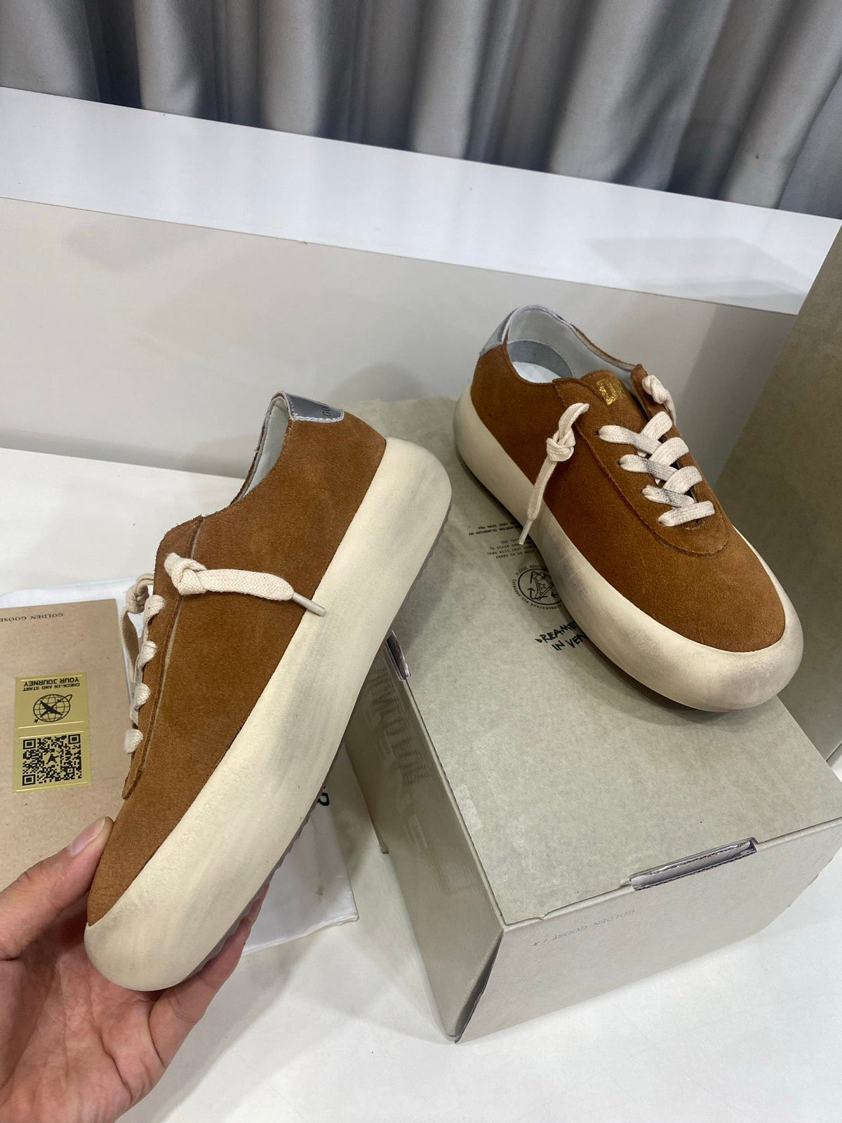 Golden Goose Super-Star