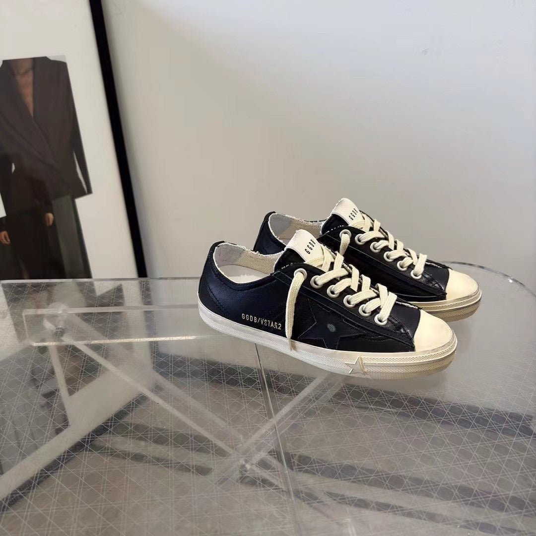 Golden Goose V-Star 2