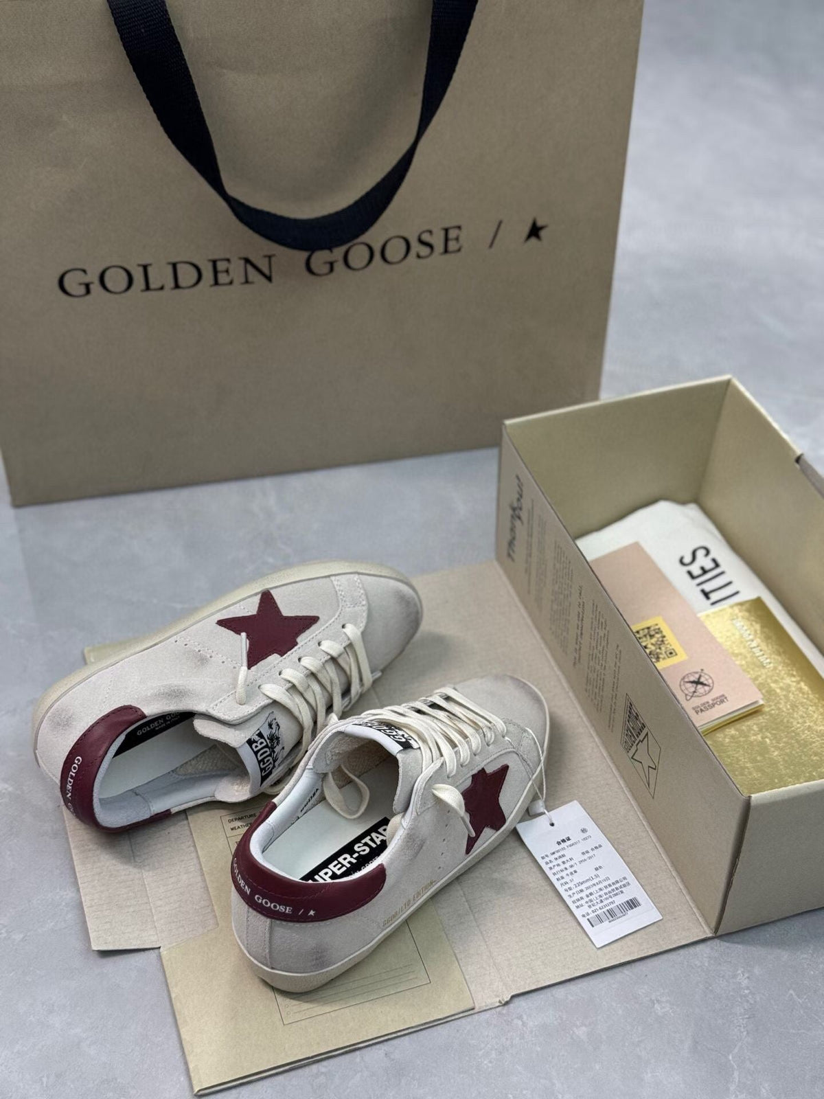 Golden Goose Superstar