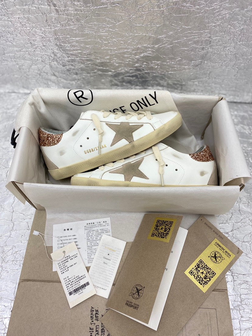 Golden Goose Super-Star