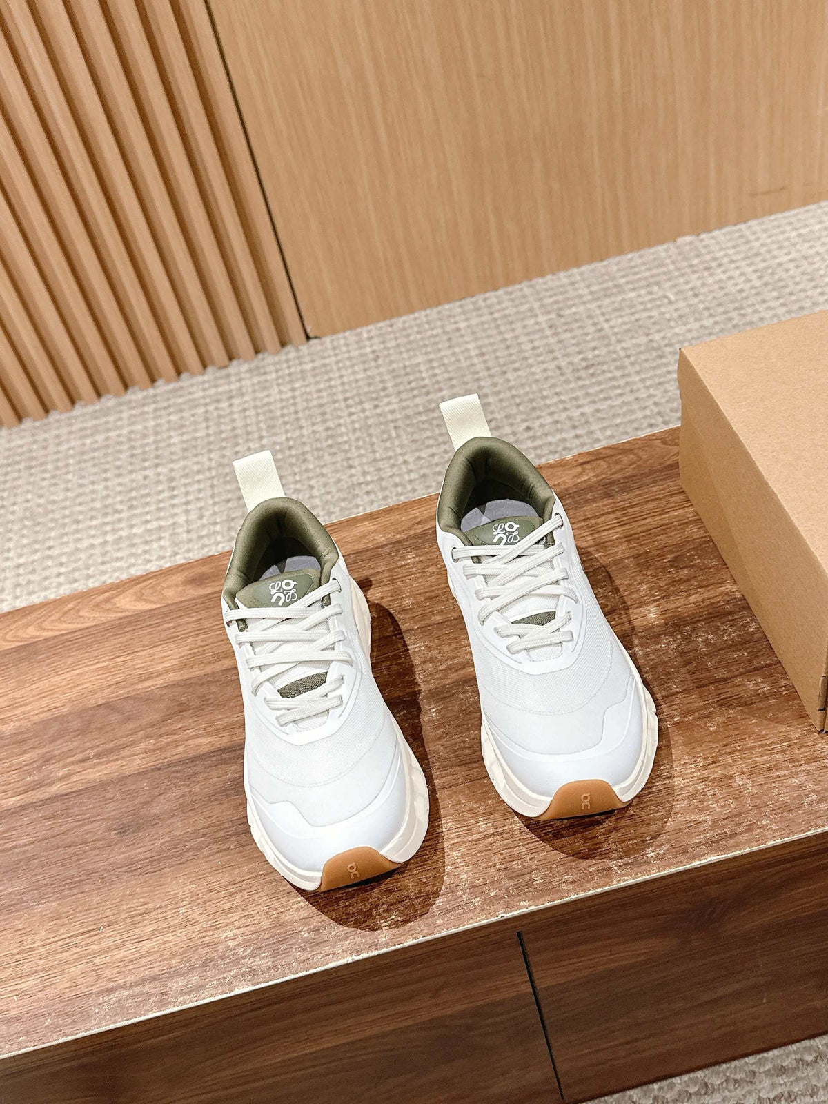 LOEWE x On