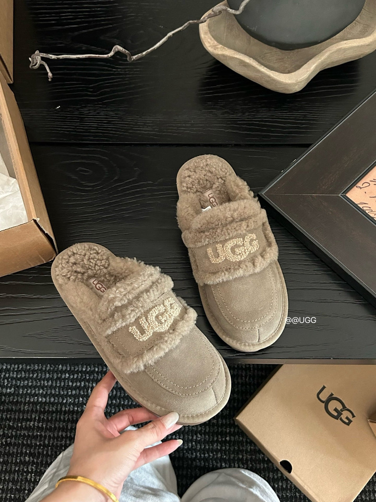 Zuecos UGG