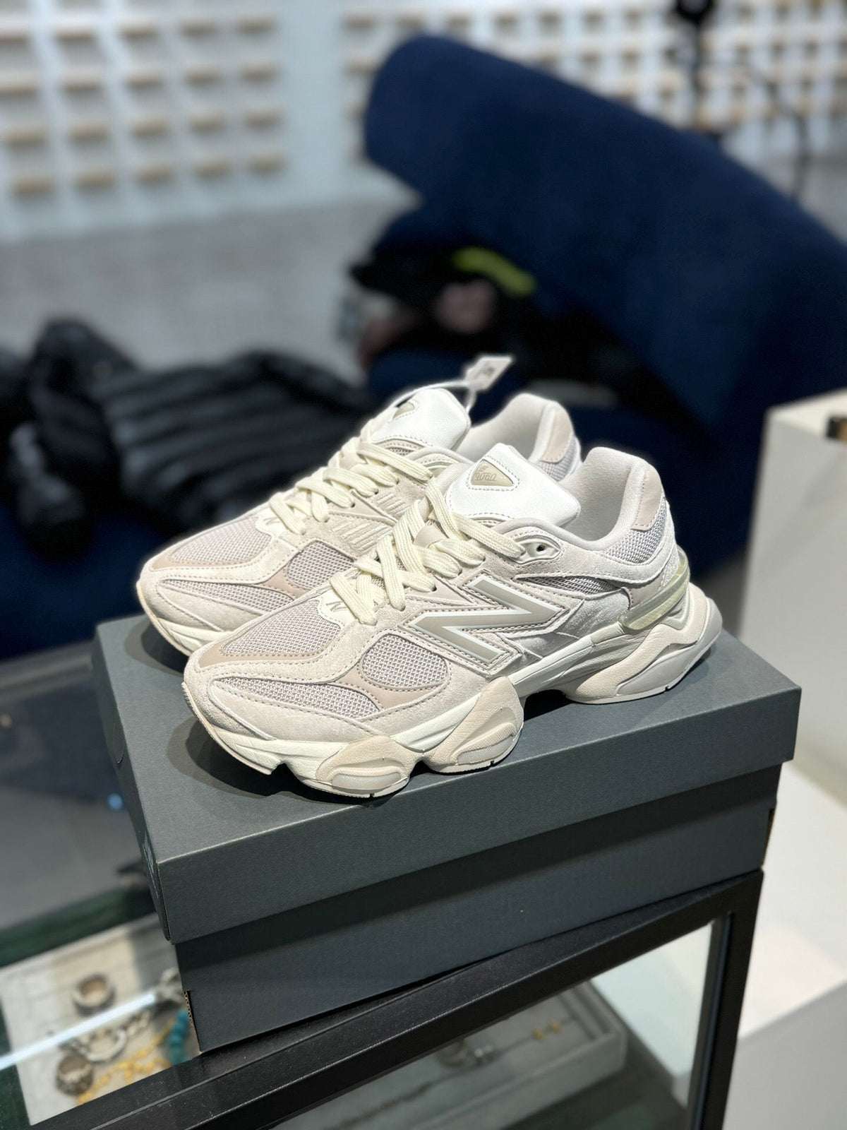 New Balance 9060