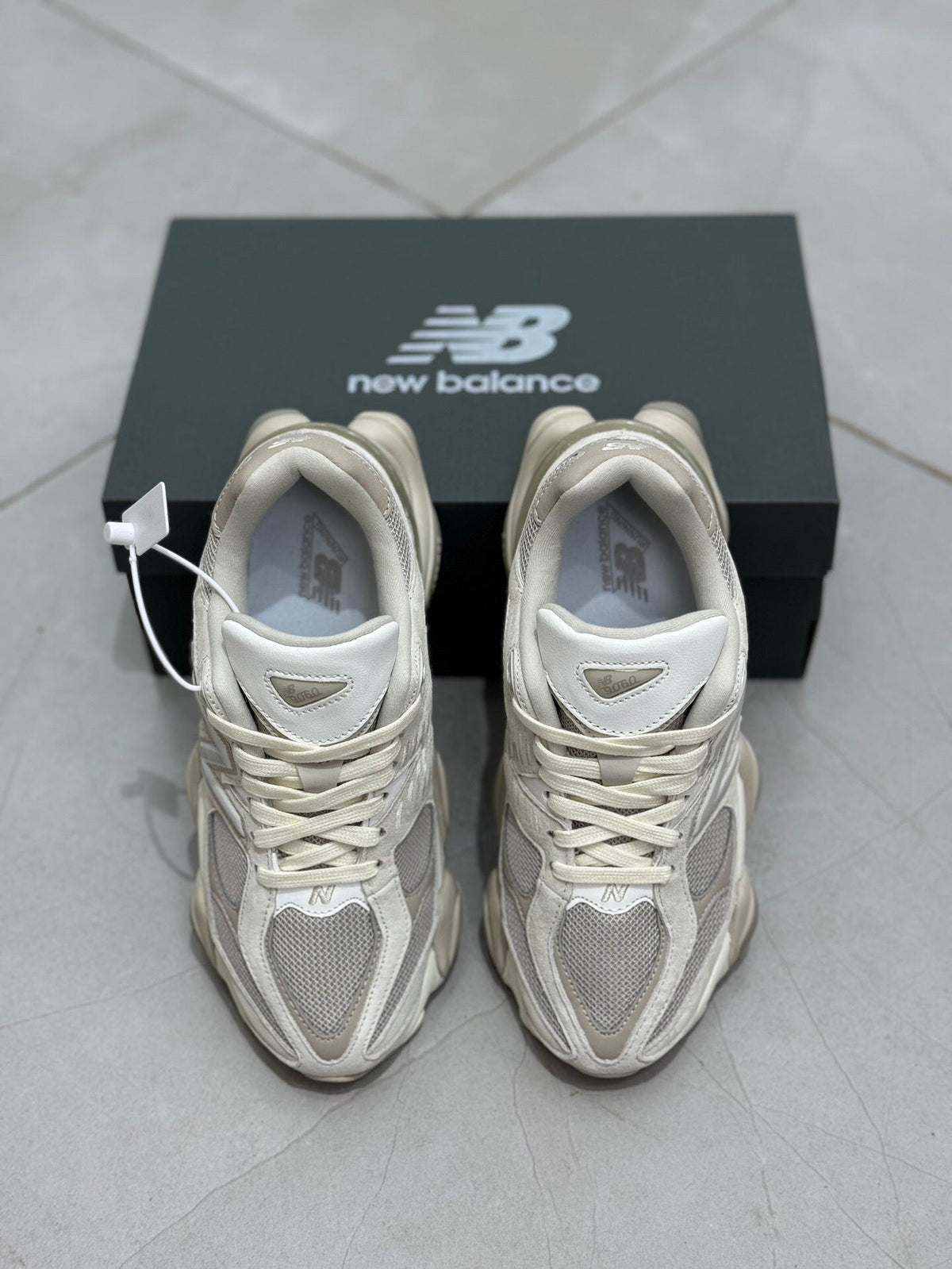 New Balance 9060